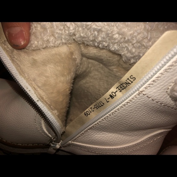 NEW Patricia by SpringStep Sincere Thick heel Lace UpAnkle Boots Sz 36 - Picture 4 of 7